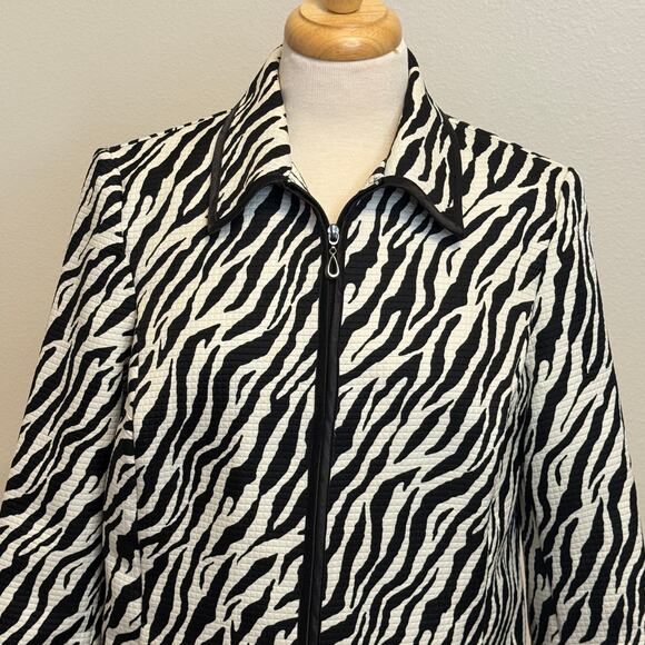 TanJay Zebra Print Collared Full Zip Quilted Jacket Size S Business Office Siren - Picture 3 of 9